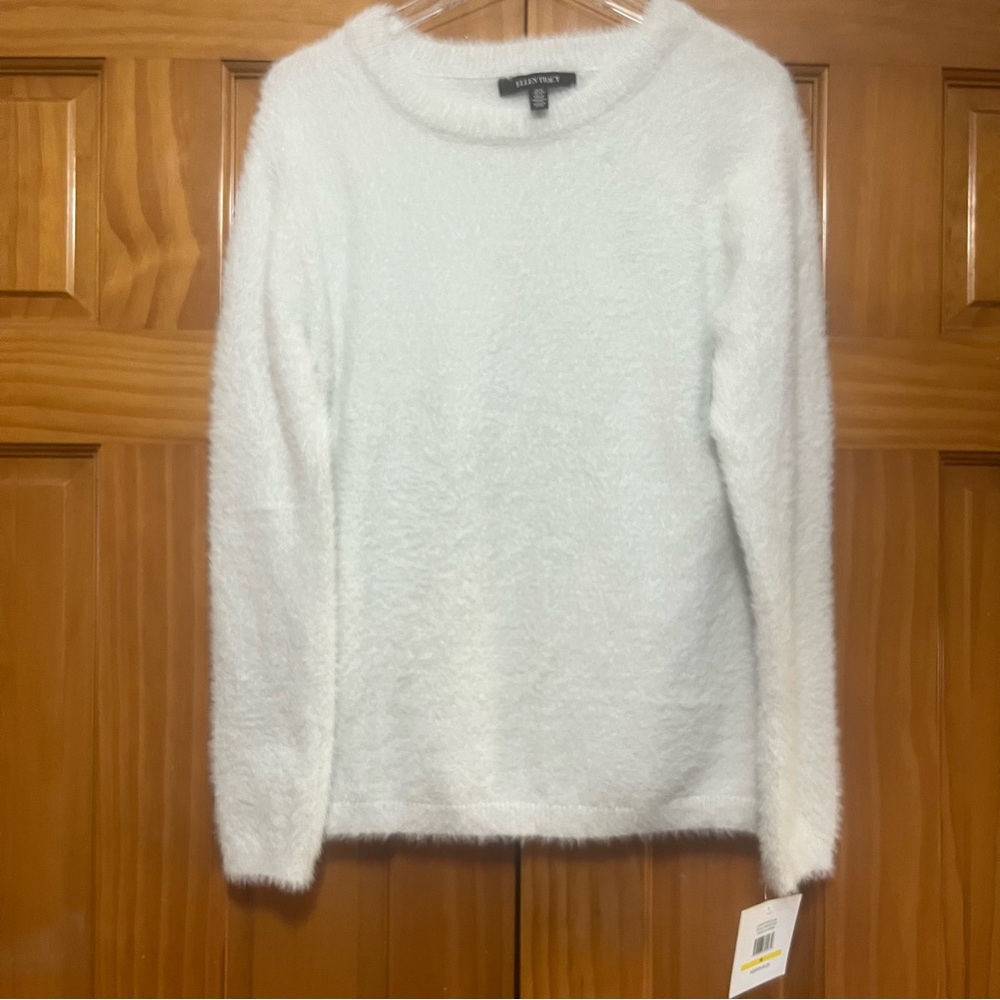 Ellen Tracy Soft White Crew Neck Sweater
